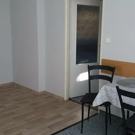 U Zlate Koruny Apartman